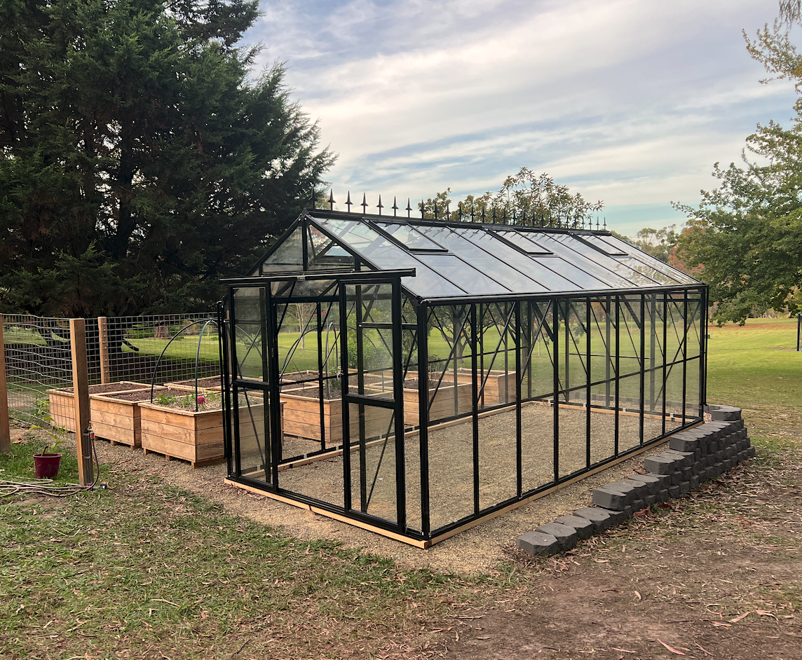 Imperial Glasshouse 5660 (5.6m x  2.6m)