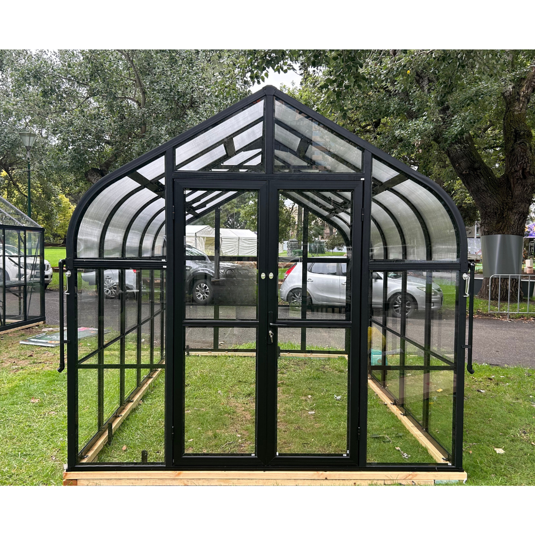 Regency 3.8m Wide - Medium Model