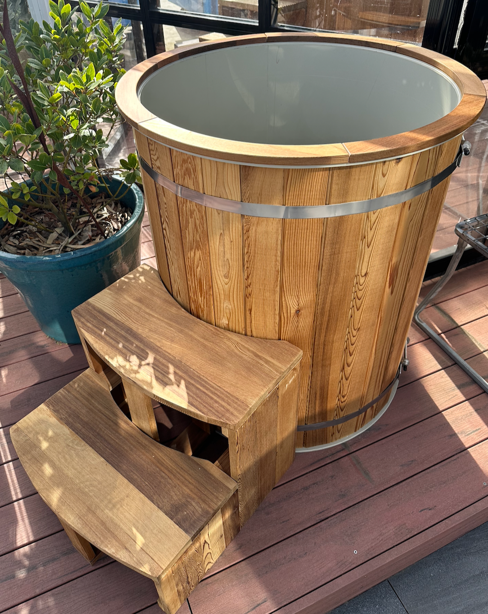 Plunge Cedar Ice Tub