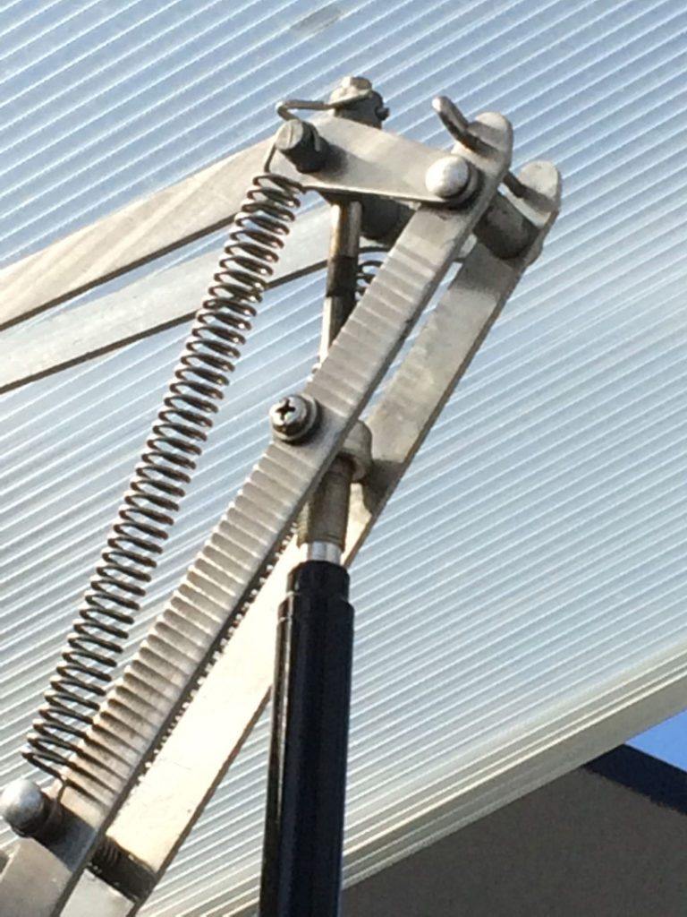 Double Spring Automatic Vent Opener - Sproutwell Greenhouses