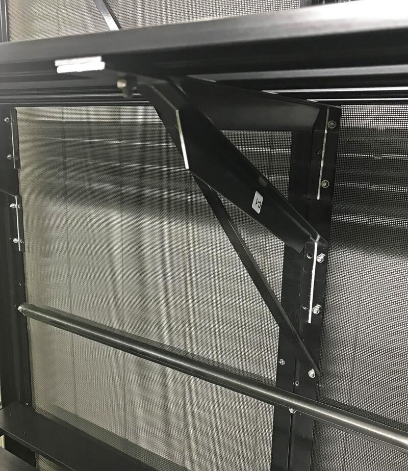 Grange 4000 Cantilever - Sproutwell Greenhouses