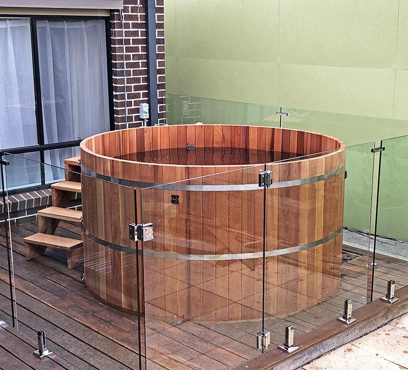 Cedar Hot Tub Medium - Sproutwell Greenhouses