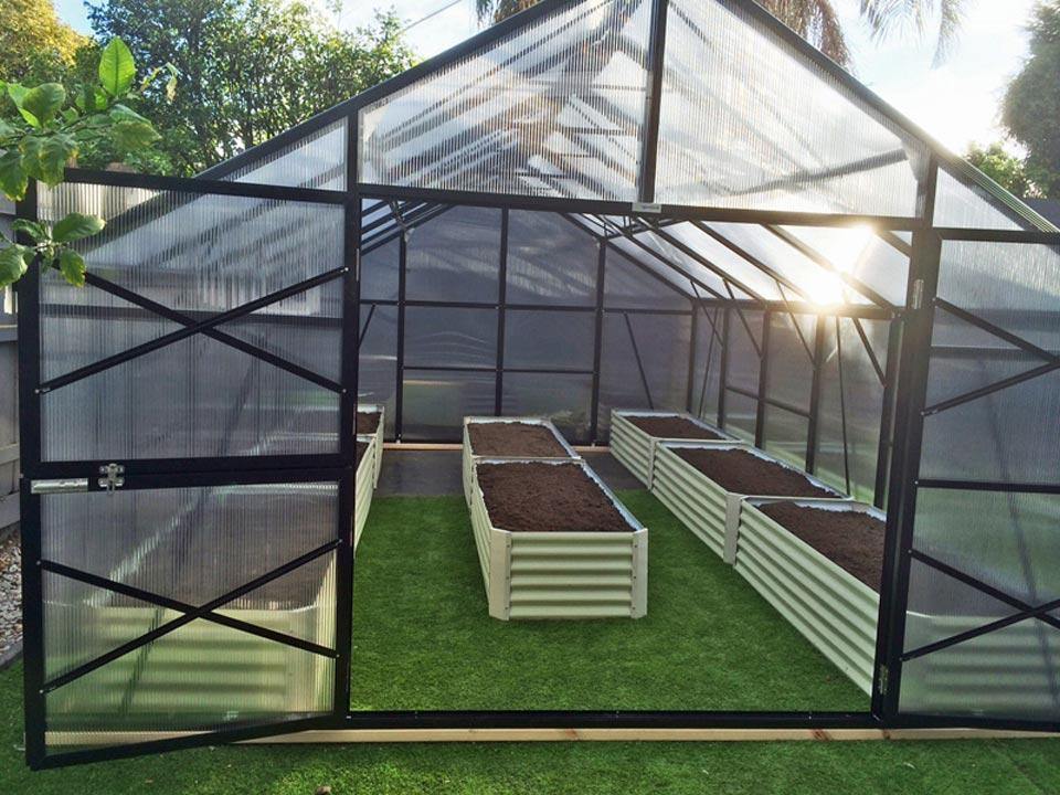 Grange-4 8000 - Sproutwell Greenhouses